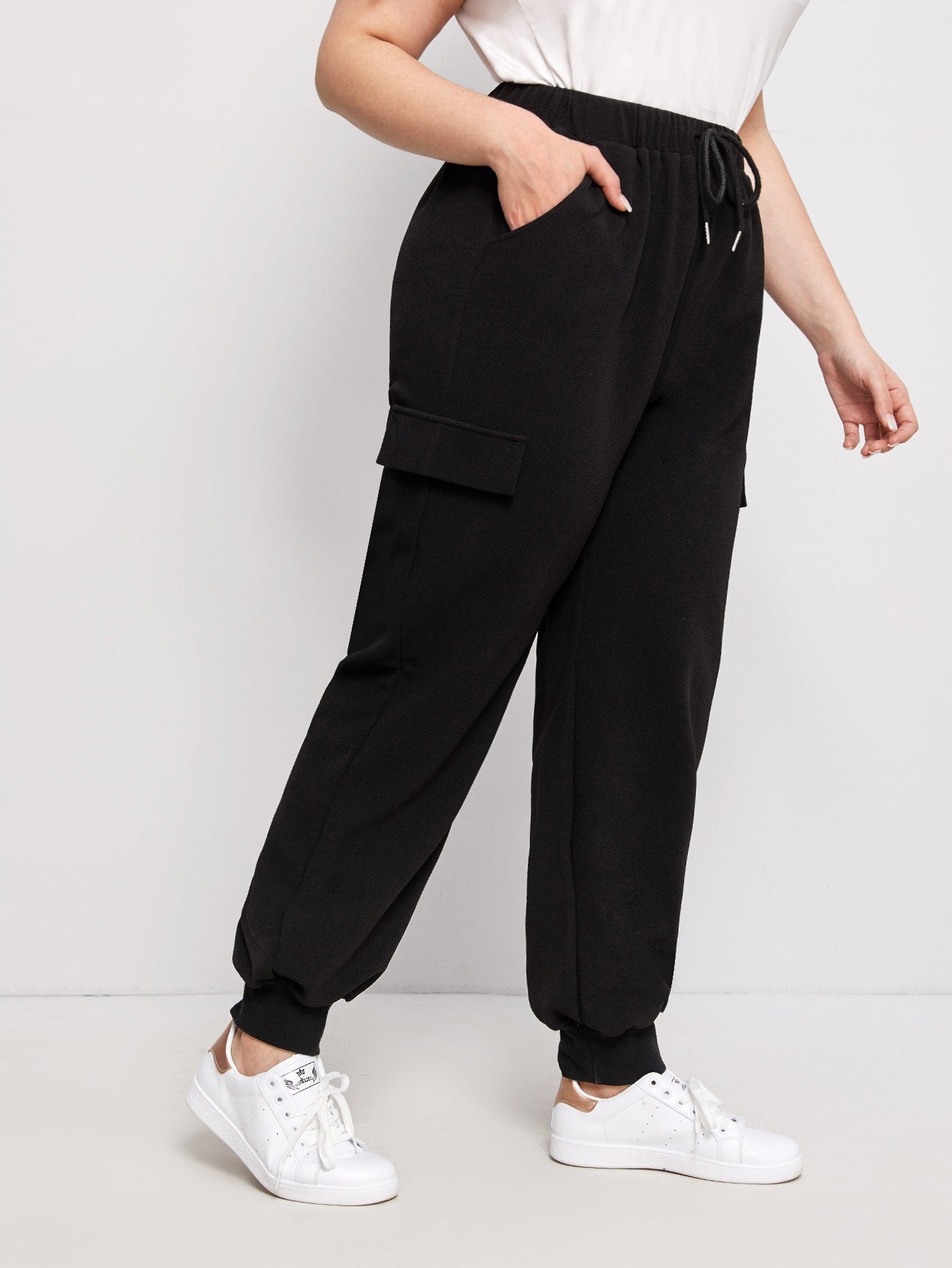 Plus Size Sweatpants Suppliers