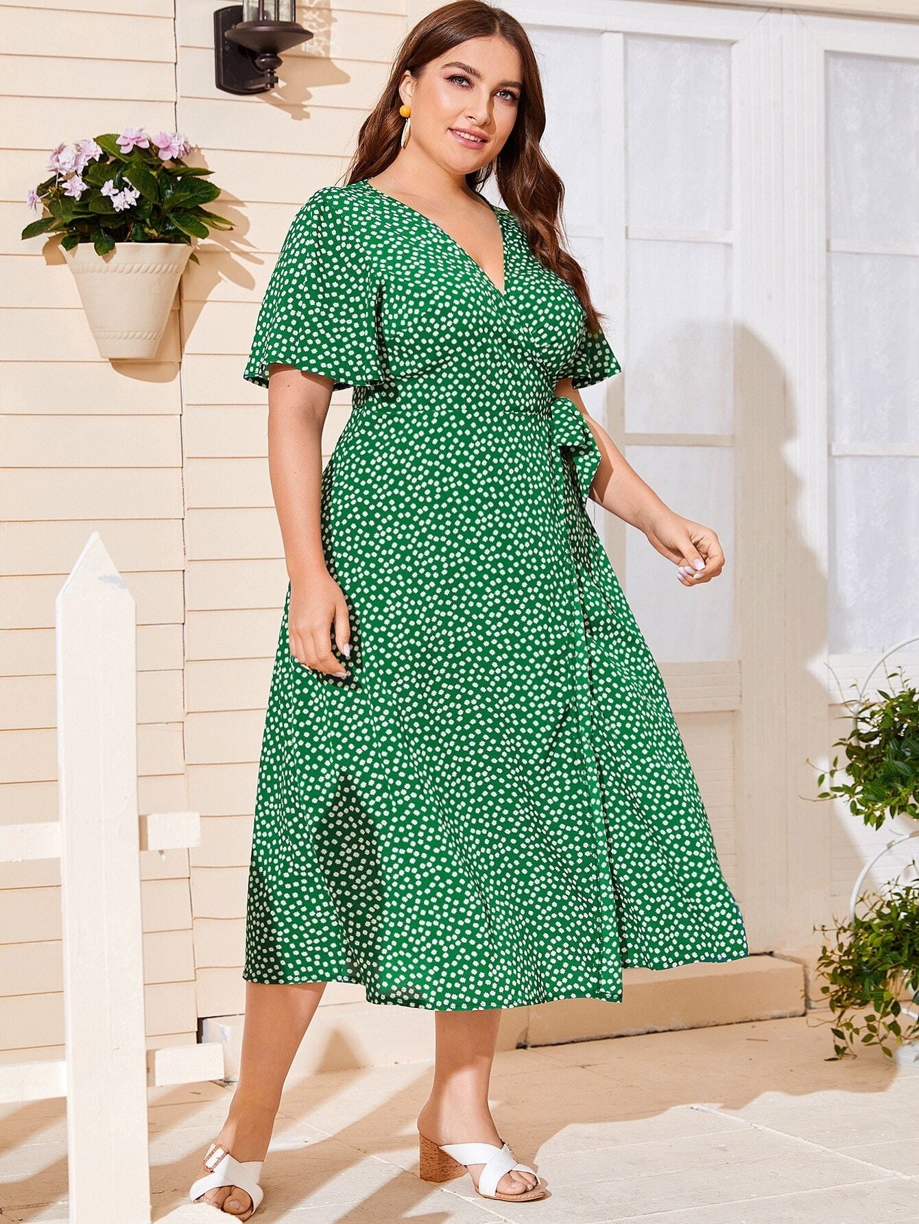 Plus Size Dresses Suppliers