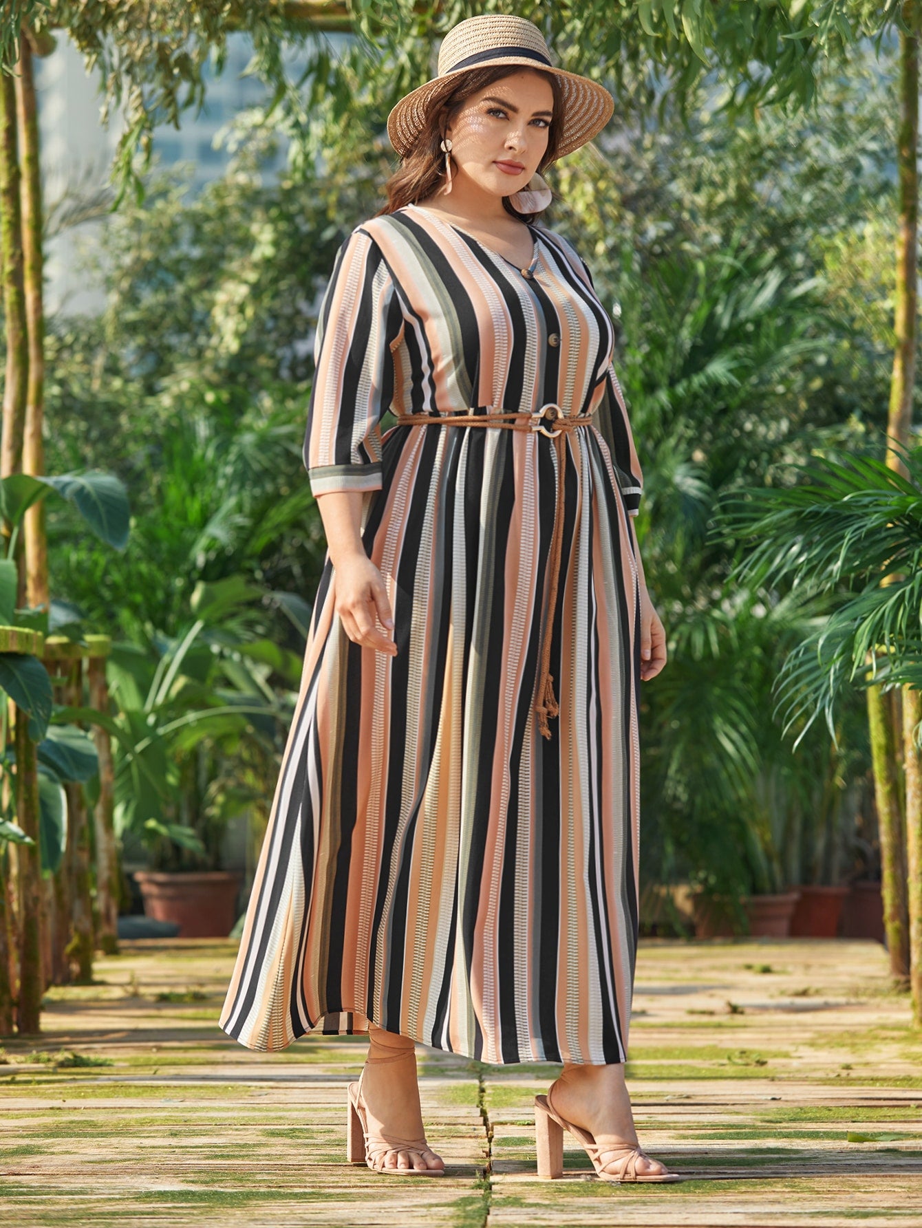 Plus Size Dresses Producers