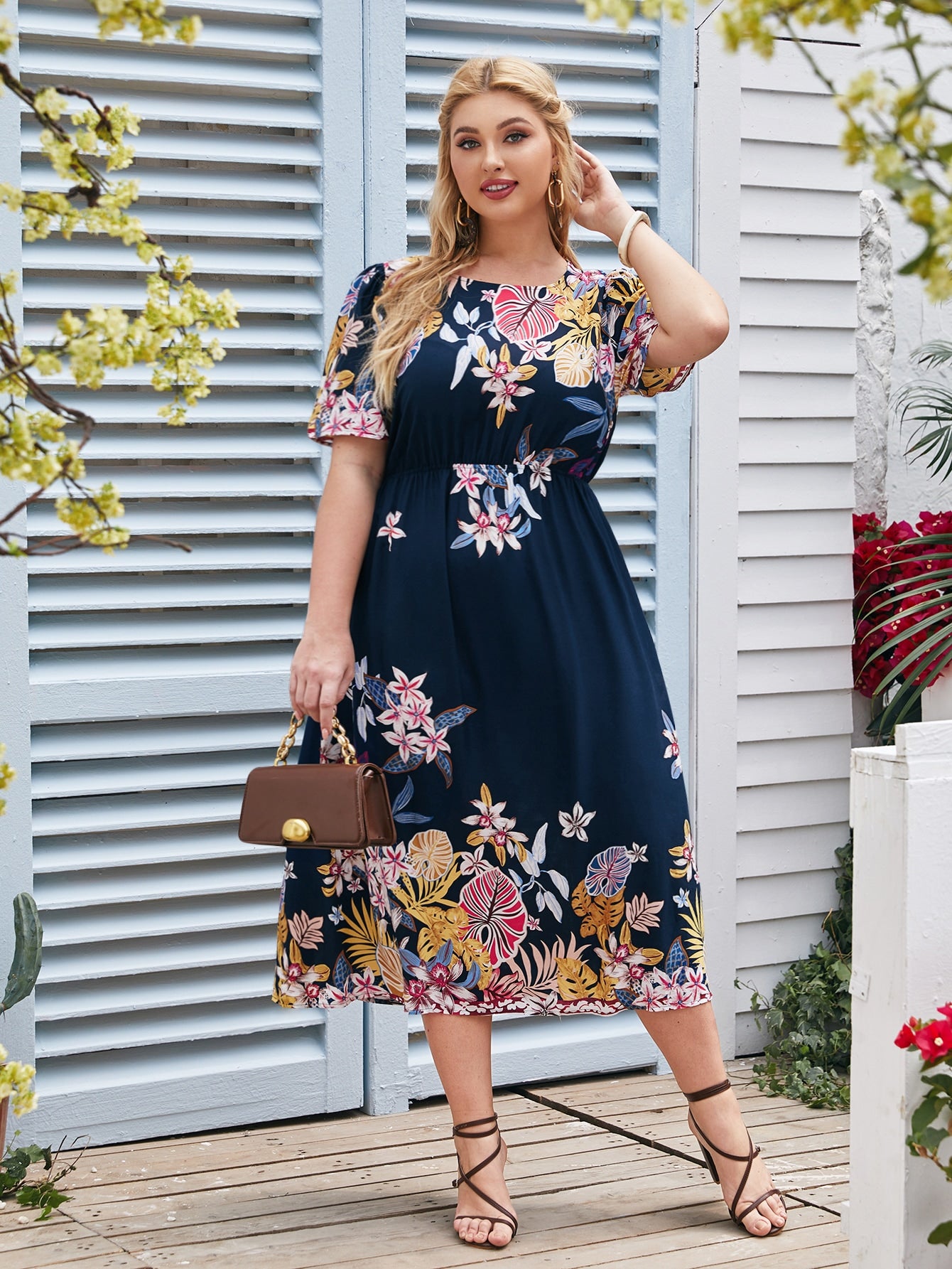 Plus Size Dresses Producer