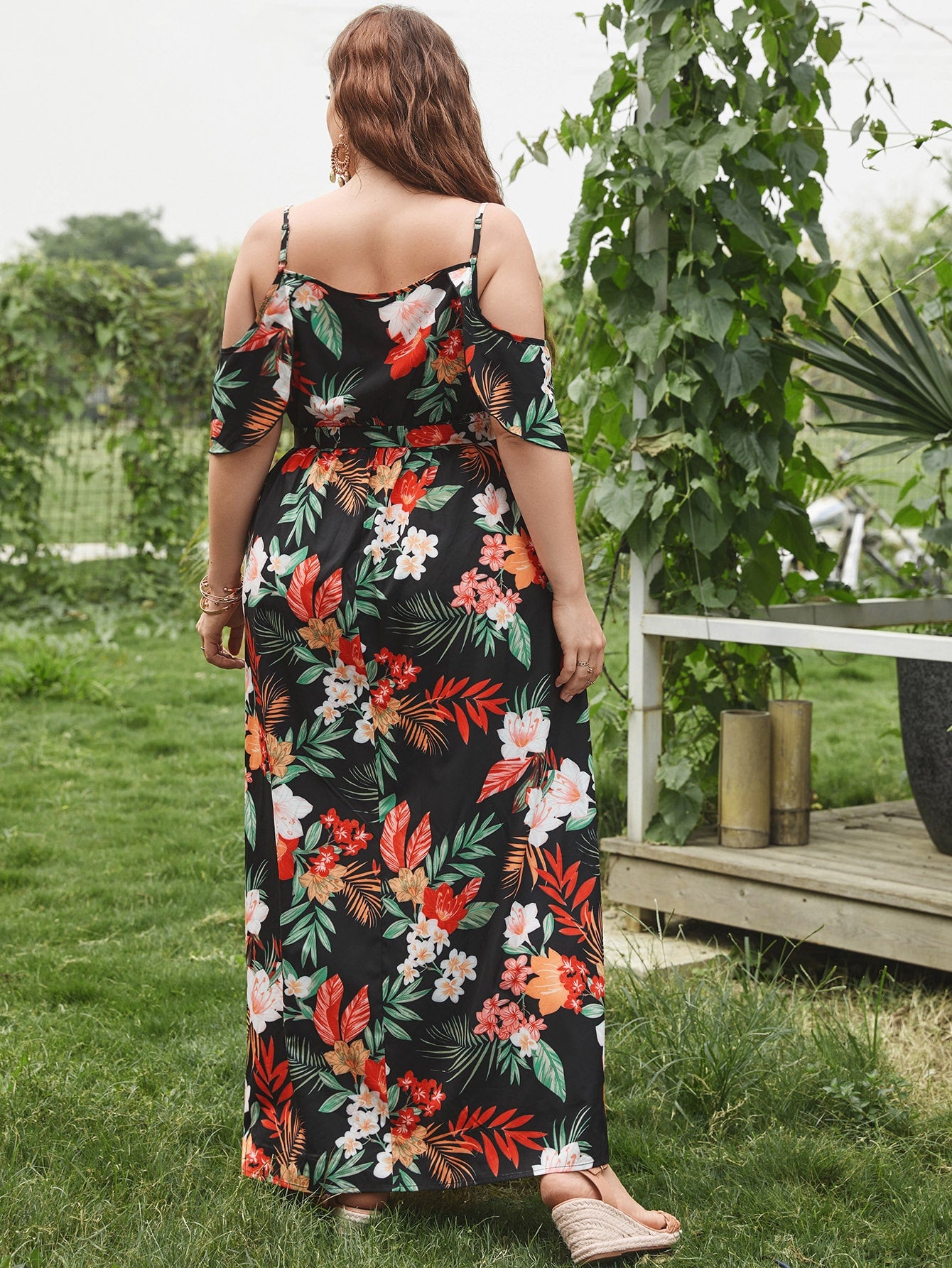 Plus Size Dresses Producer