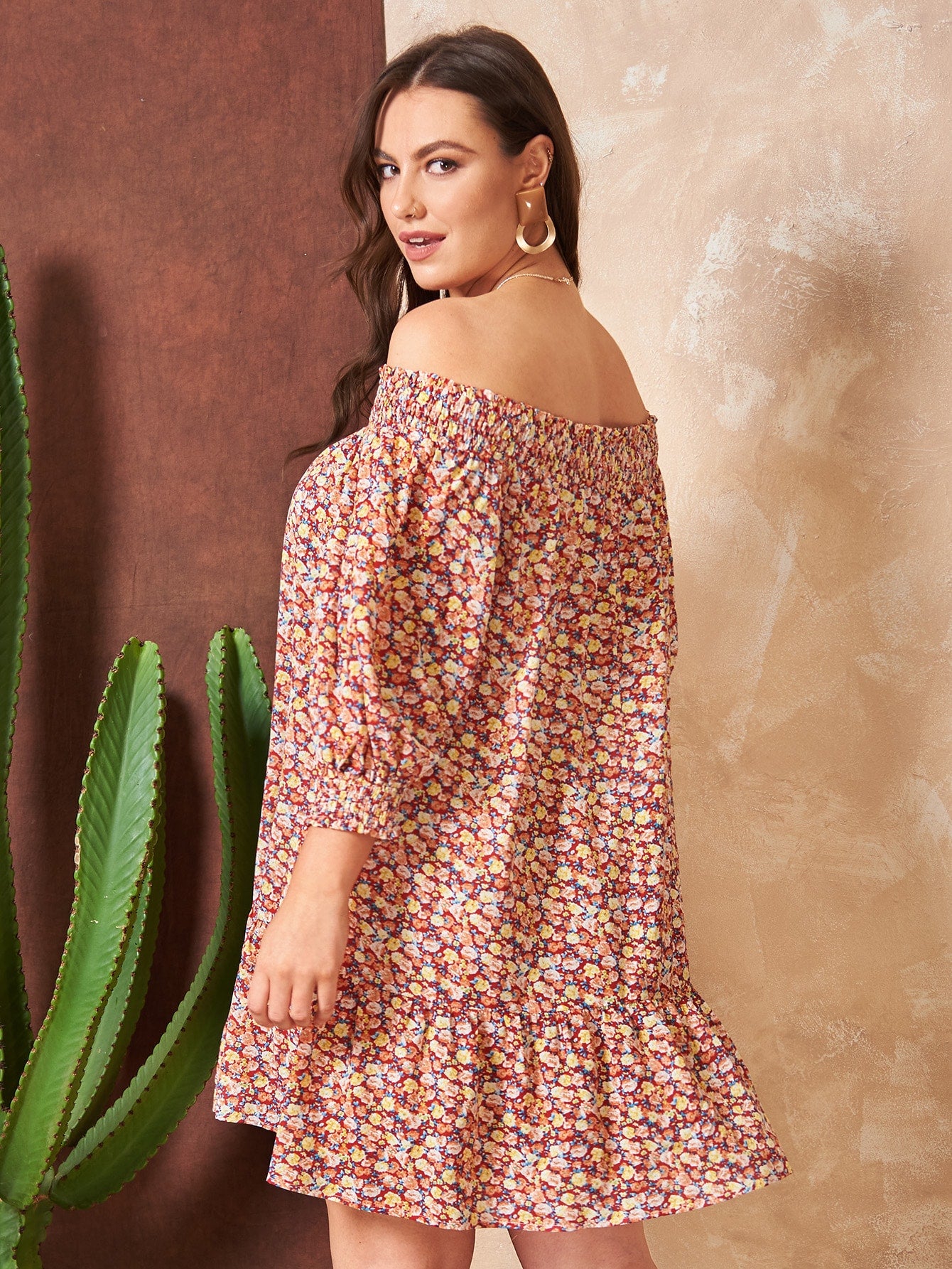 Plus Shirred Off Shoulder Lantern Sleeve Ditsy Floral Dress