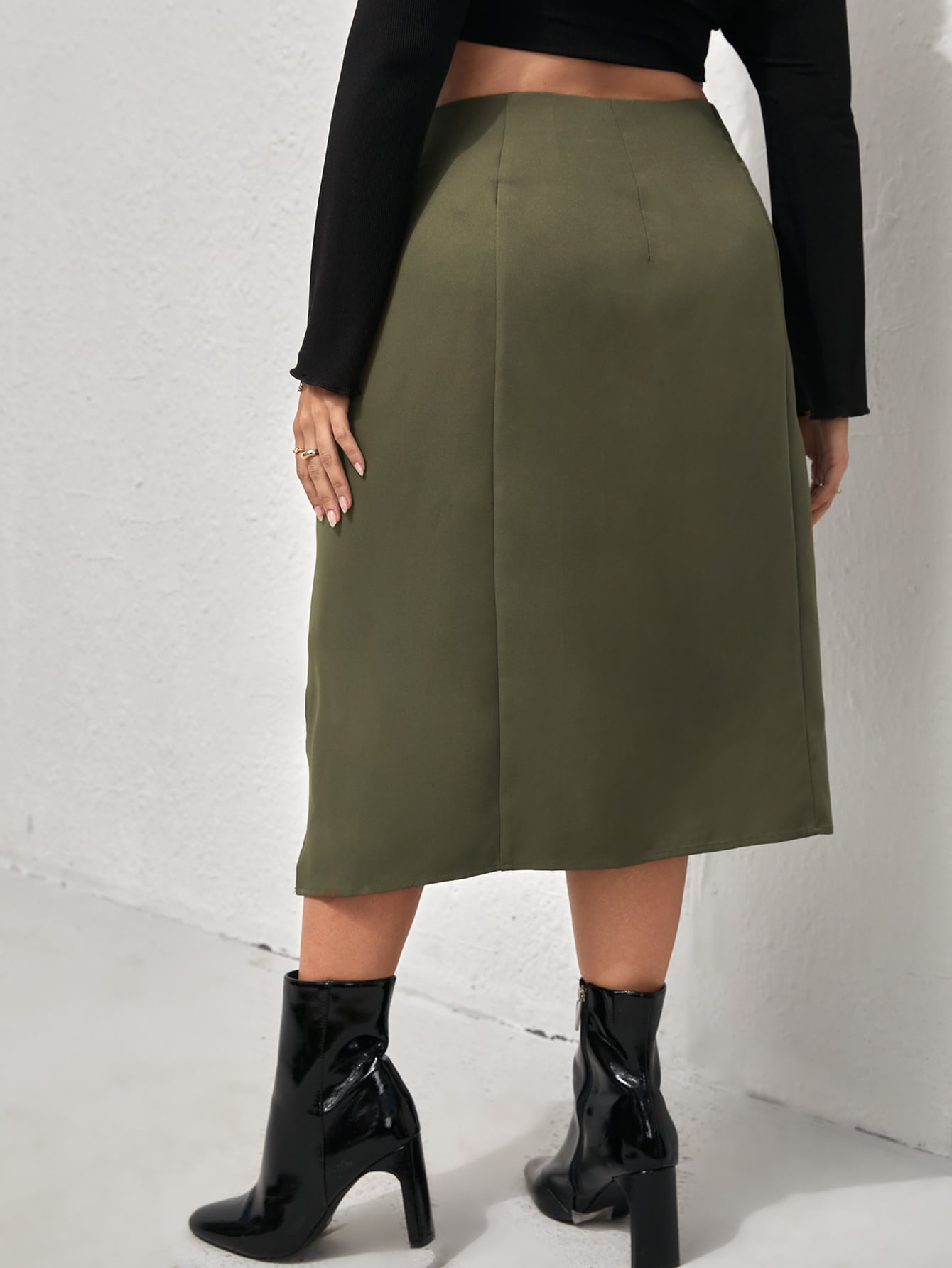 Plus Flap Detail Split Hem Skirt