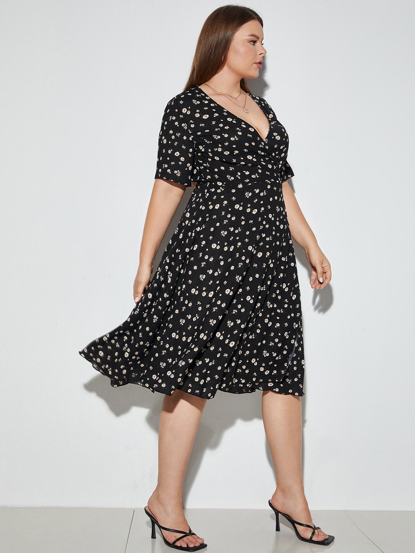 Plus Size Dresses Suppliers