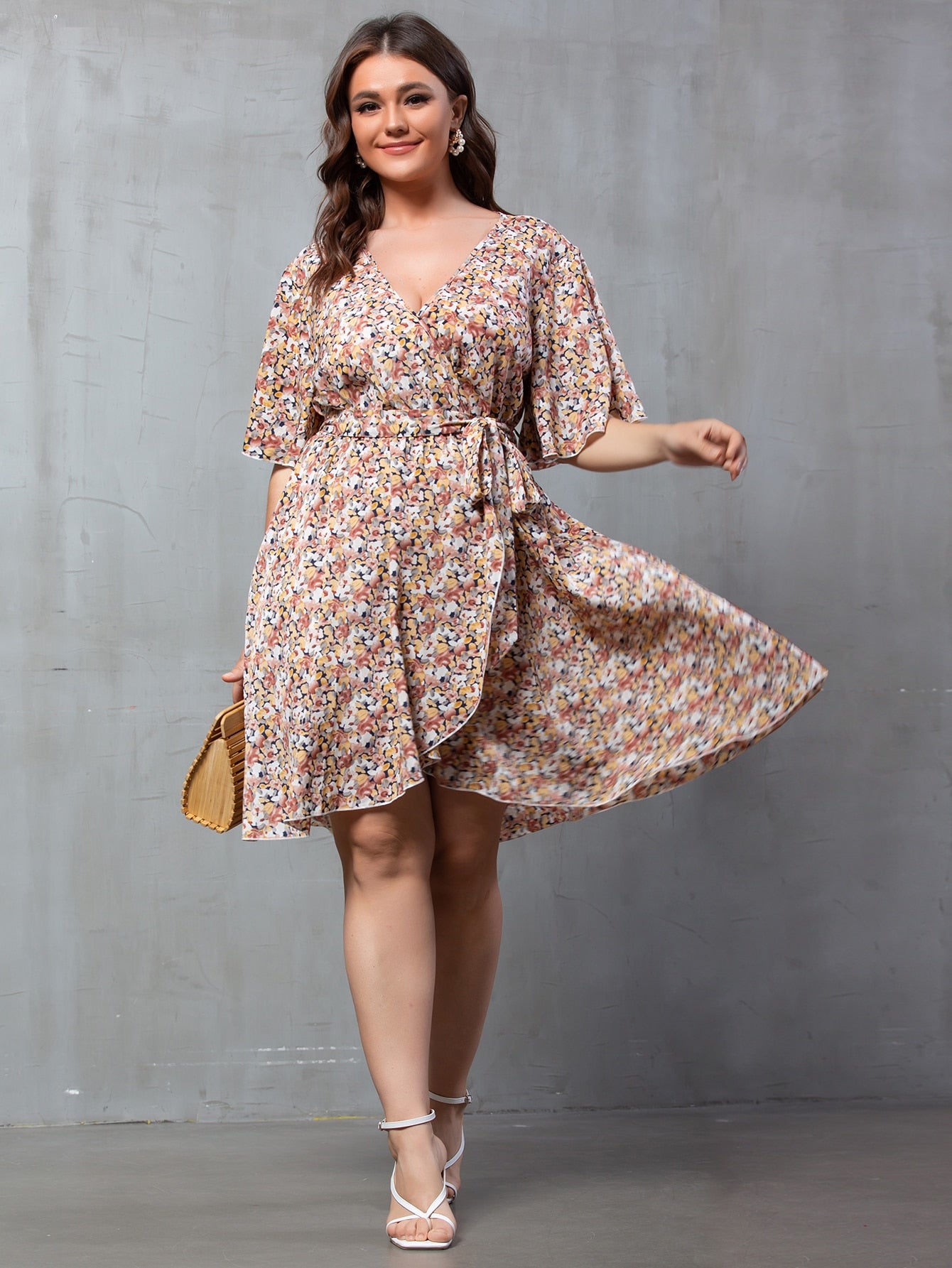 Plus Size Dresses Suppliers