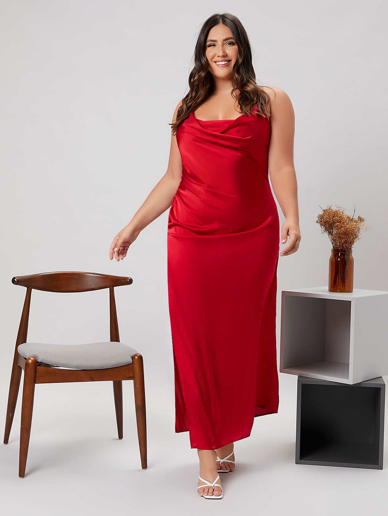 Plus Size Dresses Producer