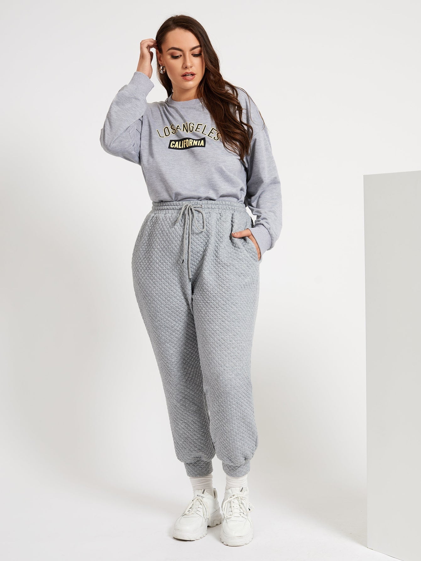 Plus Size Sweatpants Producer