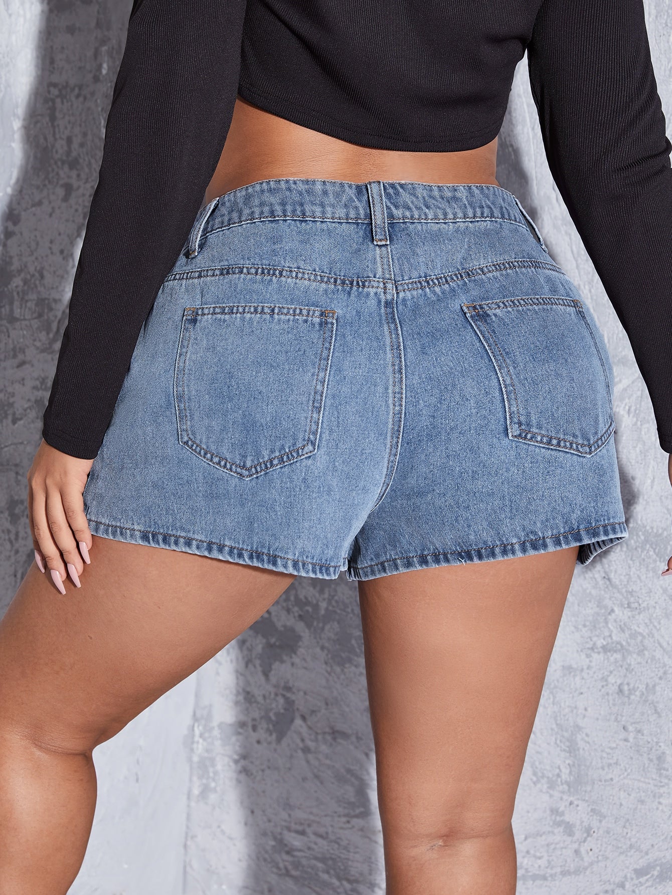 Plus Size Denim Shorts Suppliers