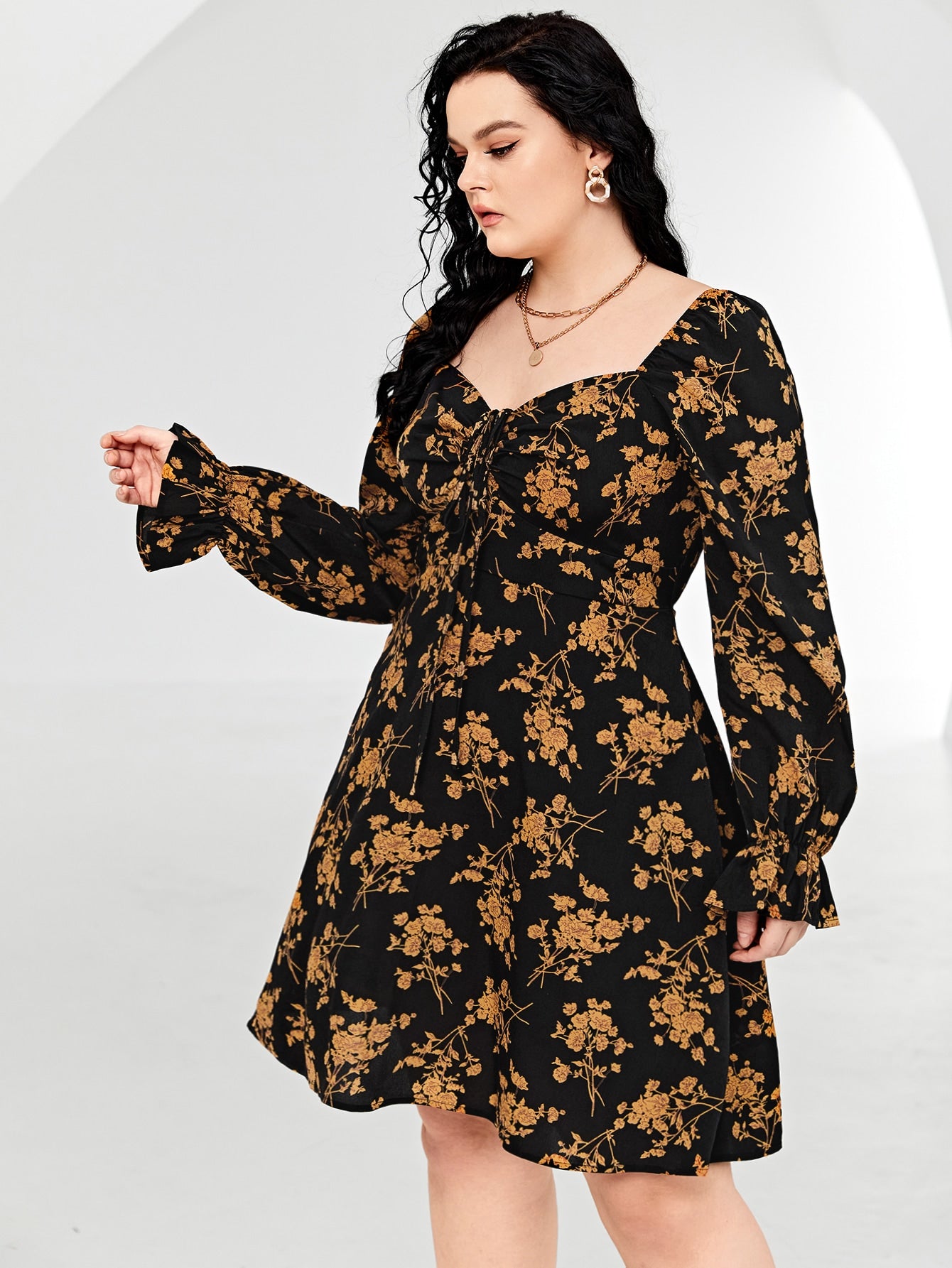 Plus Size Dresses Producer