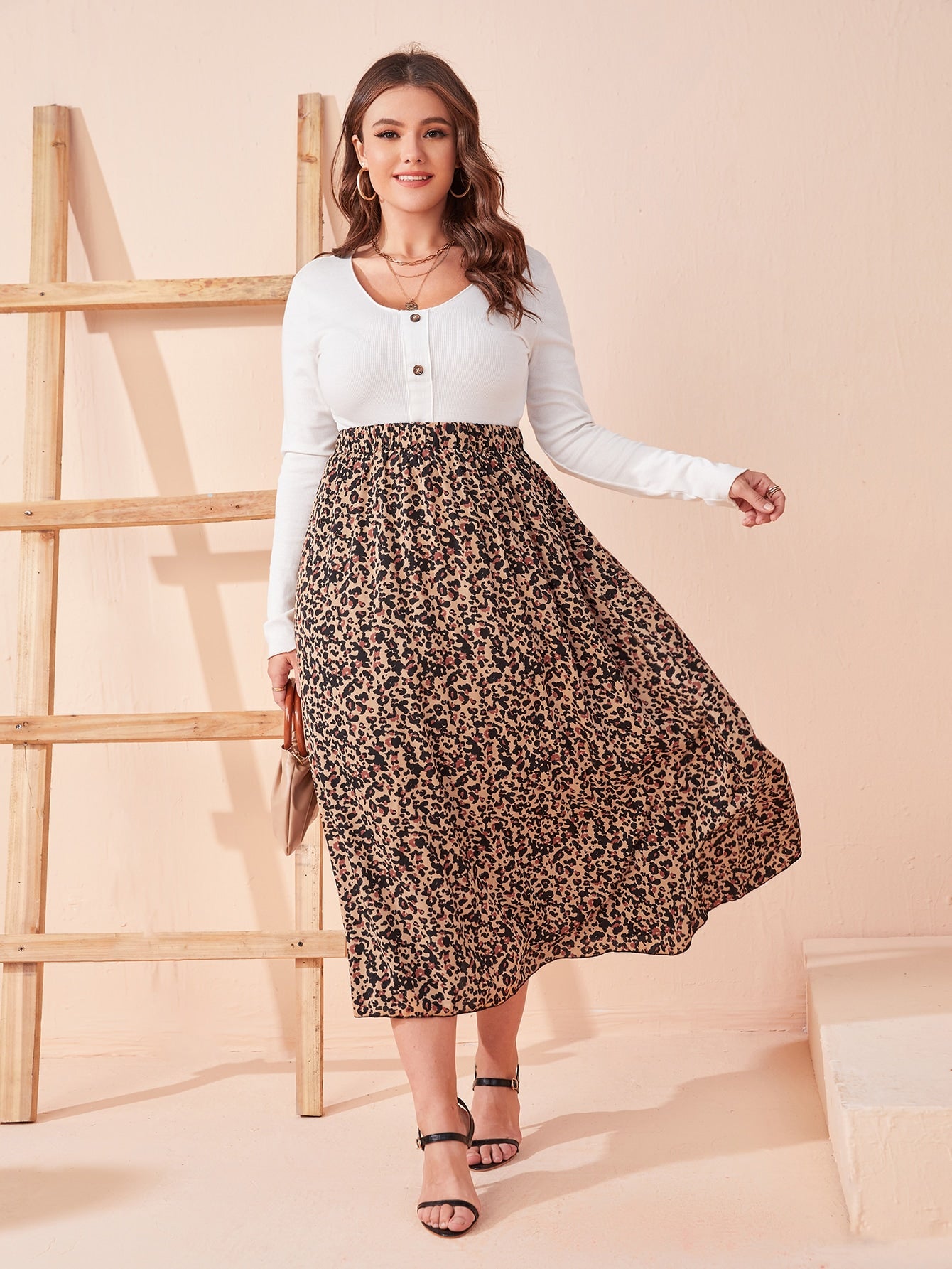 Plus Size Skirts Suppliers