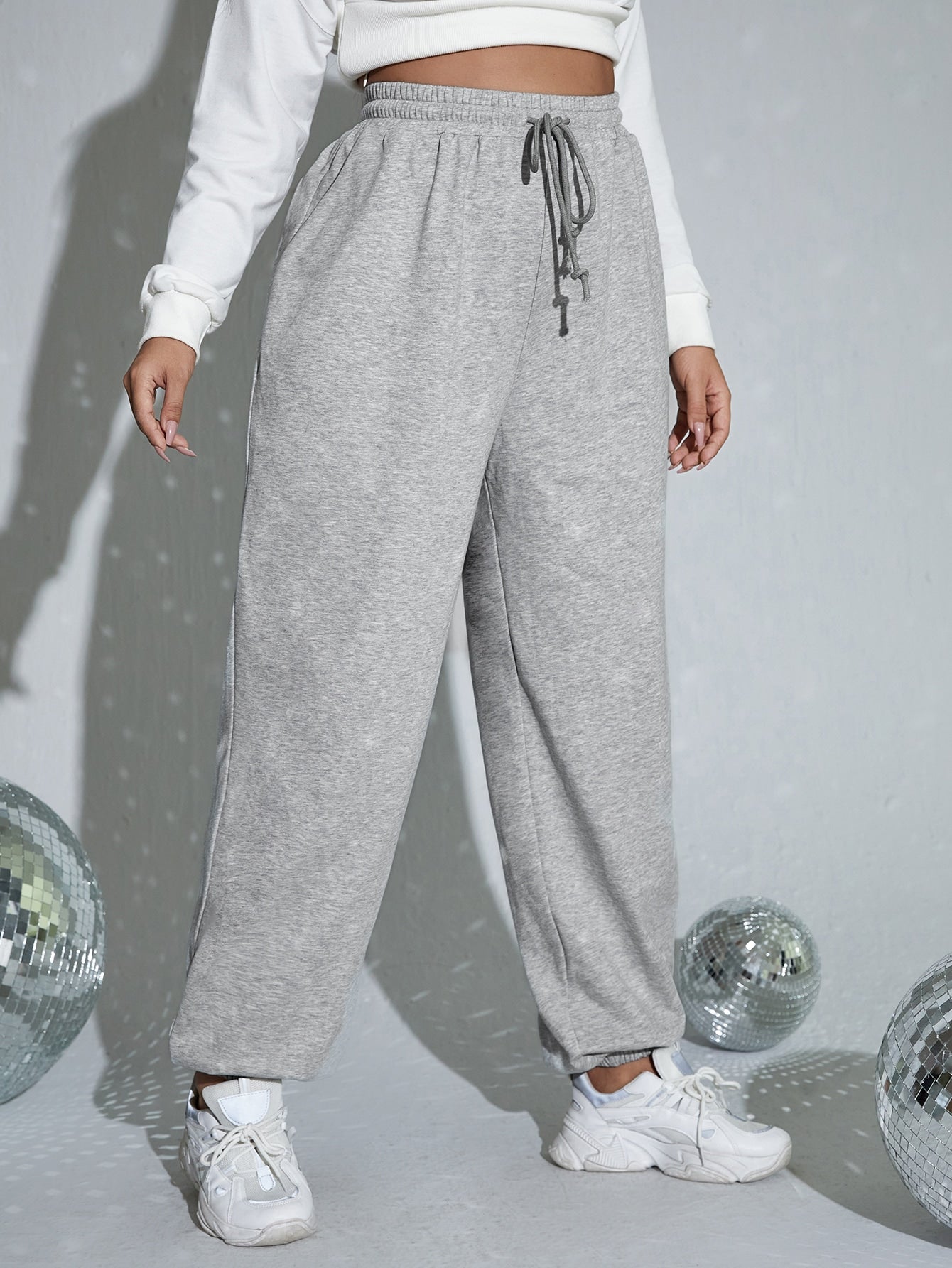 Plus Size Sweatpants Producer