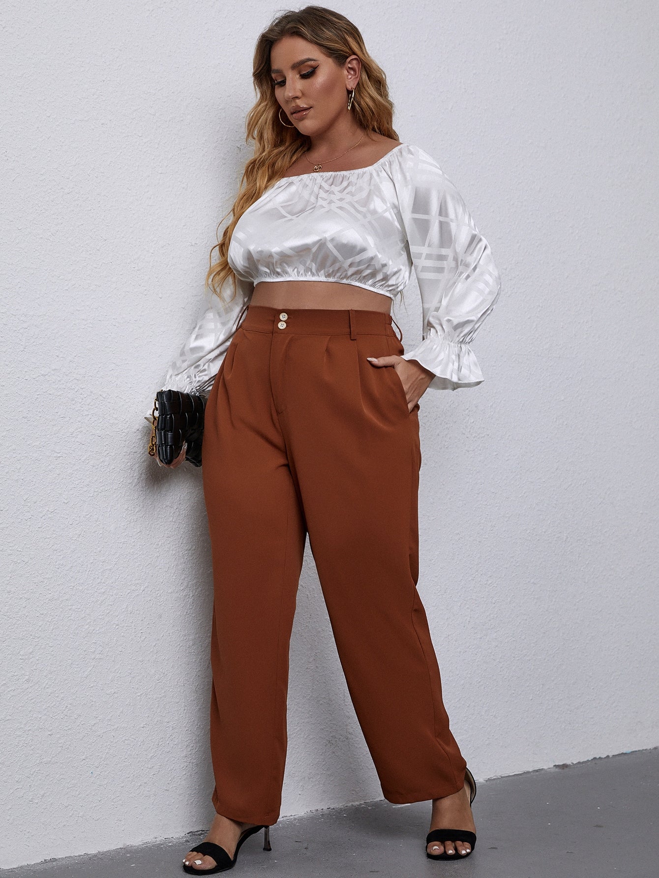 Plus Size Pants Producer