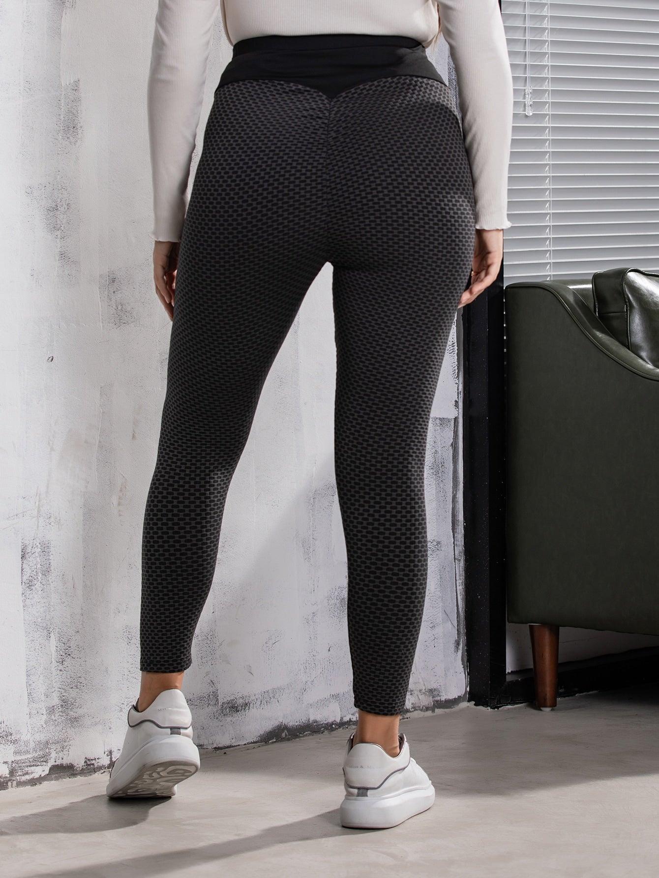 Plus Wide Waistband Honeycomb Textured Leggings