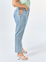 Plus Size Jeans Supplier