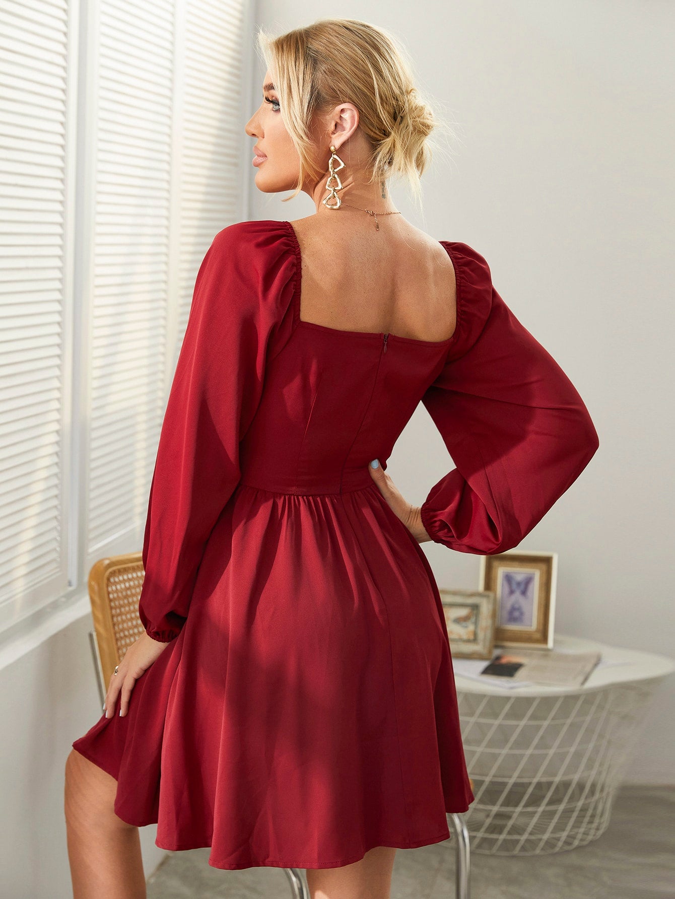 Sweetheart Neck Lantern Sleeve Dress