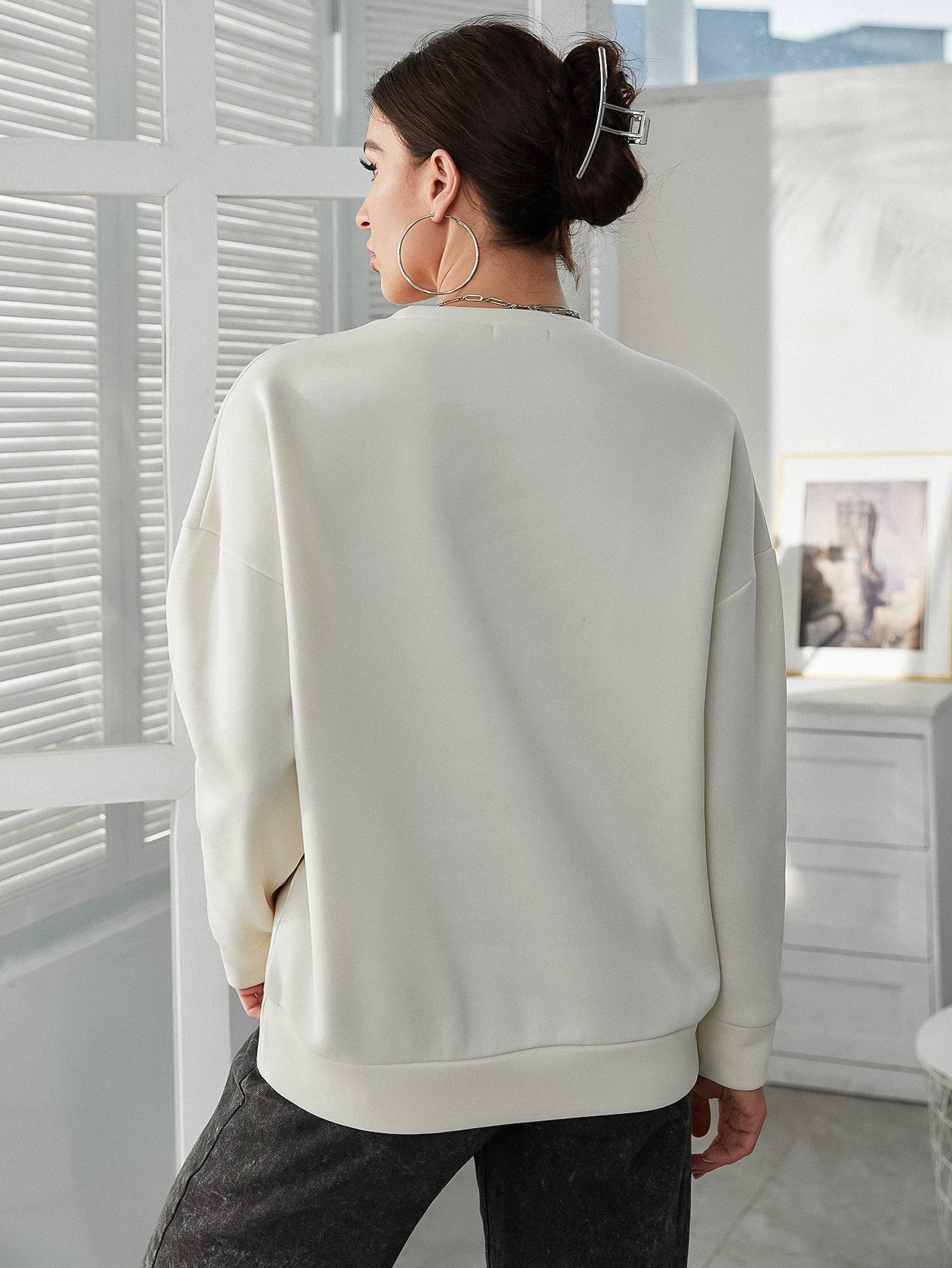 Violin And Letter Embroidery Drop Shoulder Pullover