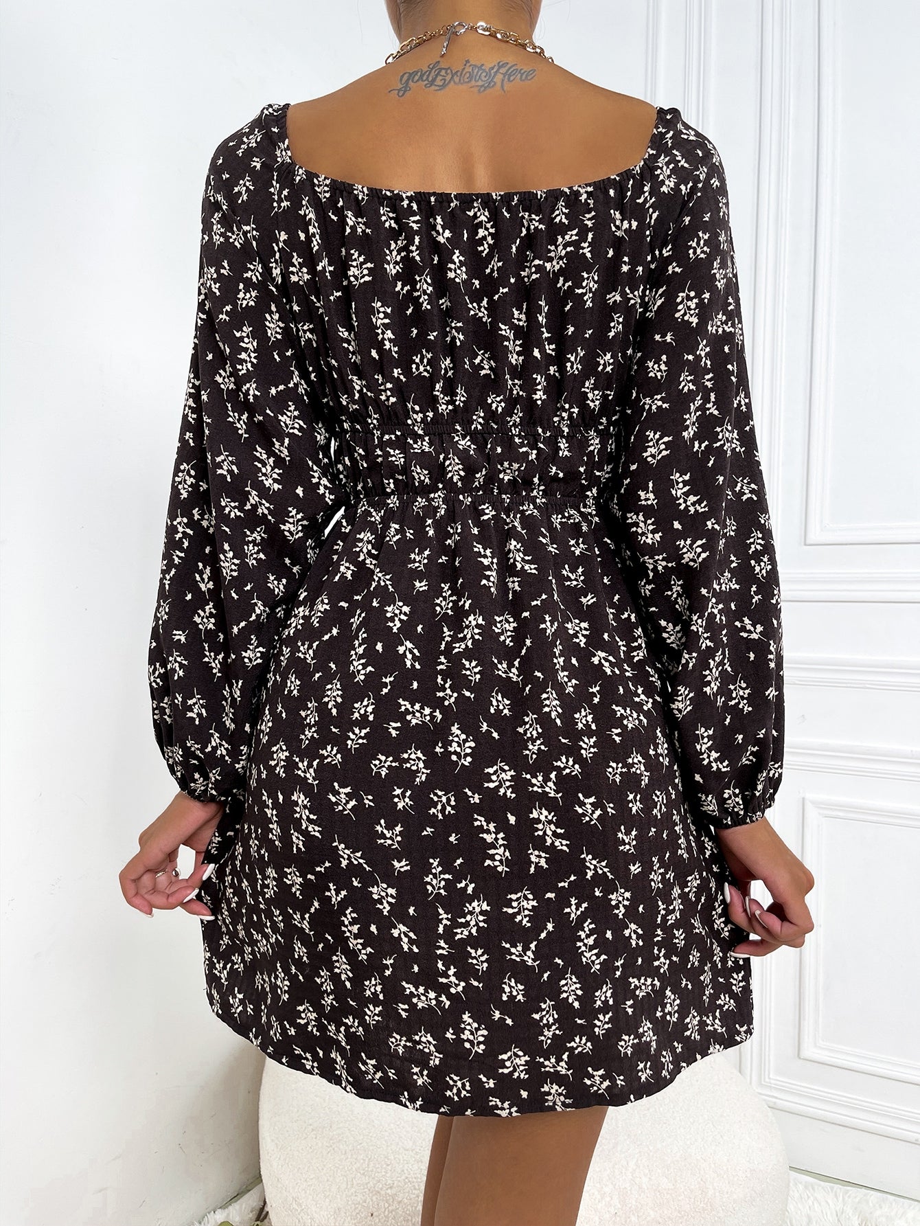 Ditsy Floral Lantern Sleeve Tie Neck Dress