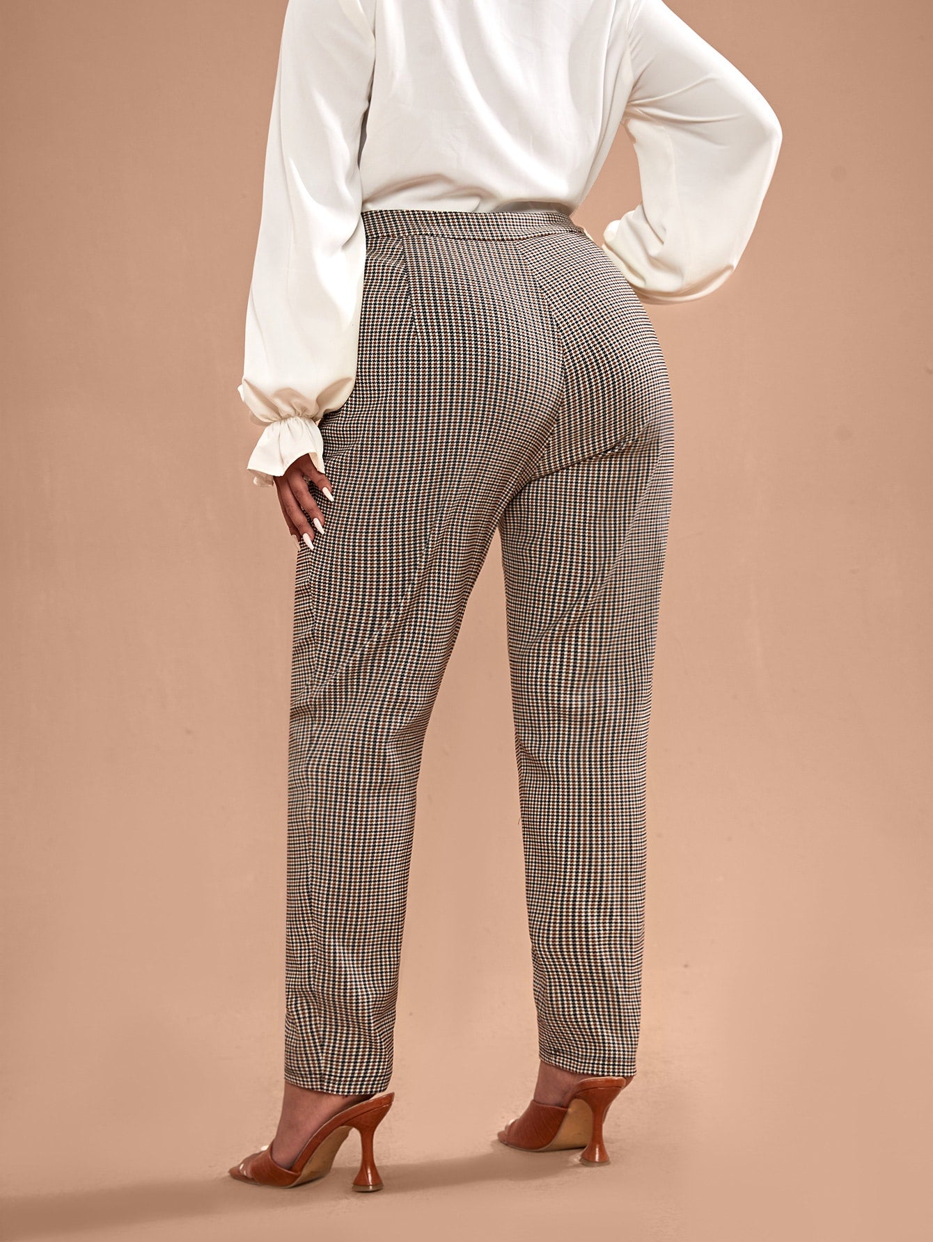 Plus High Waist Houndstooth Tapered Pants