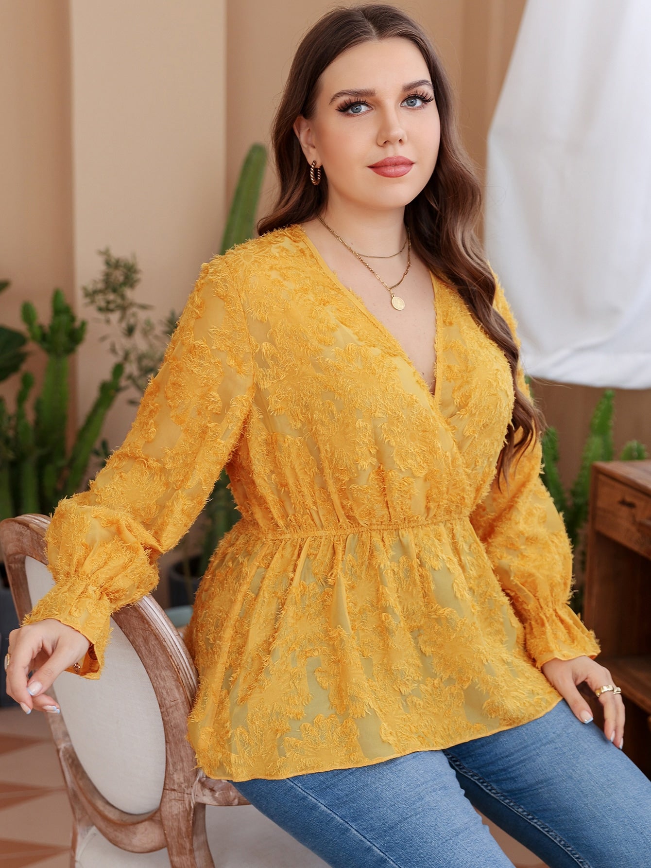 Plus Size Blouses Supplier