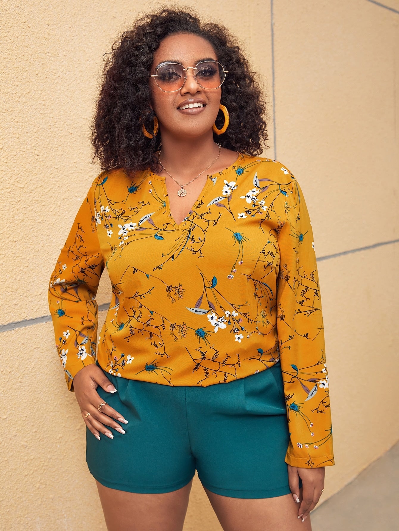 Plus Size Blouses Suppliers