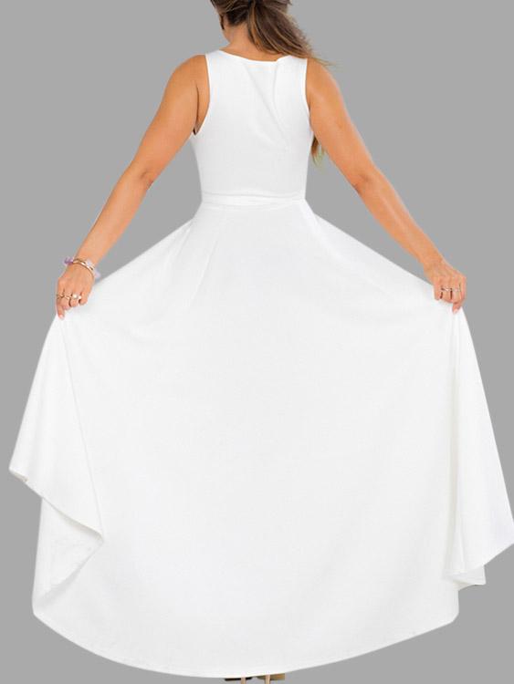 NEW FEELING Womens White V-Neck Dresses