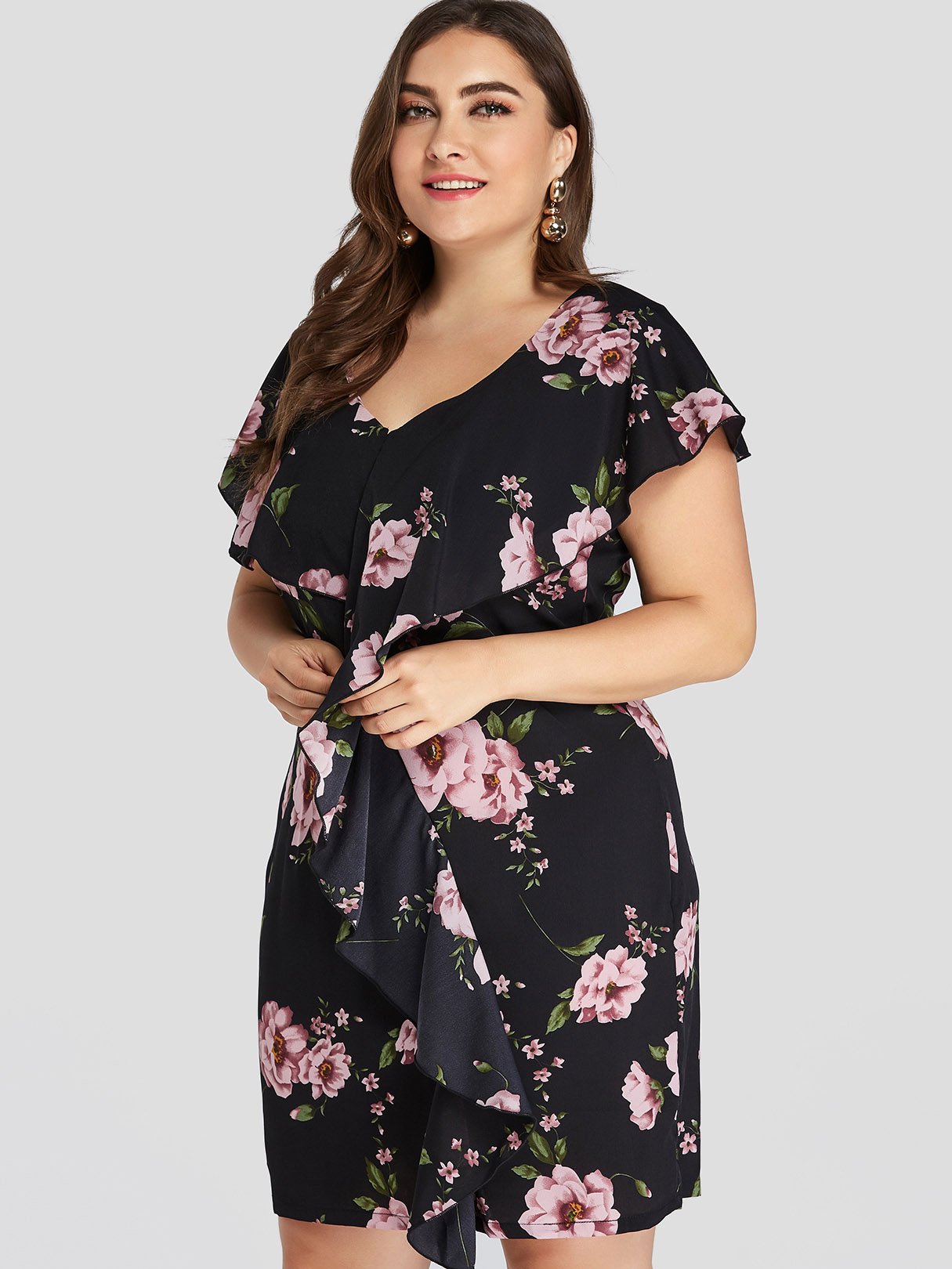 Wholesale V-Neck Floral Print Ruffle Trim Short Sleeve Black Plus Size Dress
