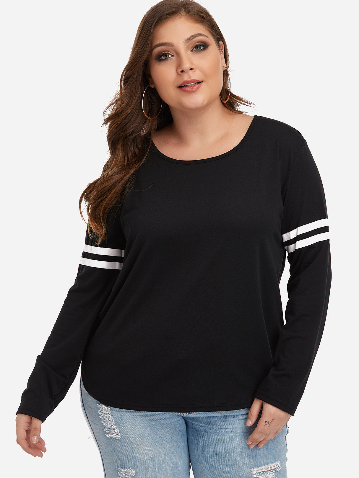 Wholesale Round Neck Plain Long Sleeve Curved Hem Black Plus Size Tops