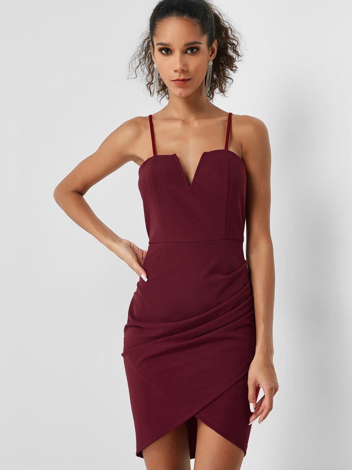 Wholesale Burgundy Sleeveless Plain Backless Spaghetti Strap Wrap Bodycon Hem Sexy Dresses