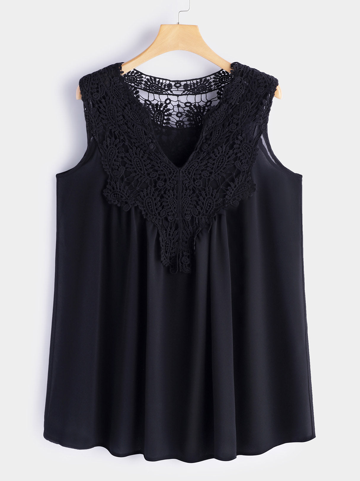 Wholesale V-Neck Lace Sleeveless Flounced Hem Plus Size Tops